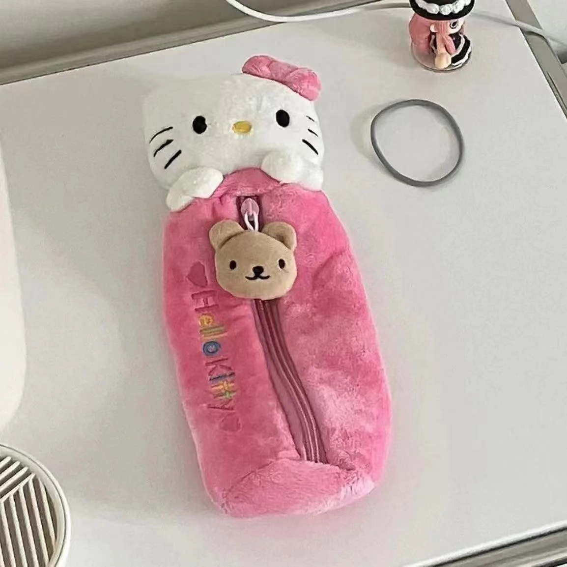 HELLOKITTY PORTABLE PENCIL CASE